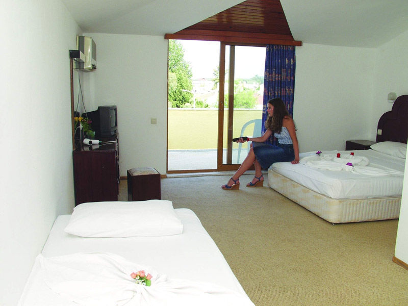 Fame Hotel Kemer Phòng bức ảnh